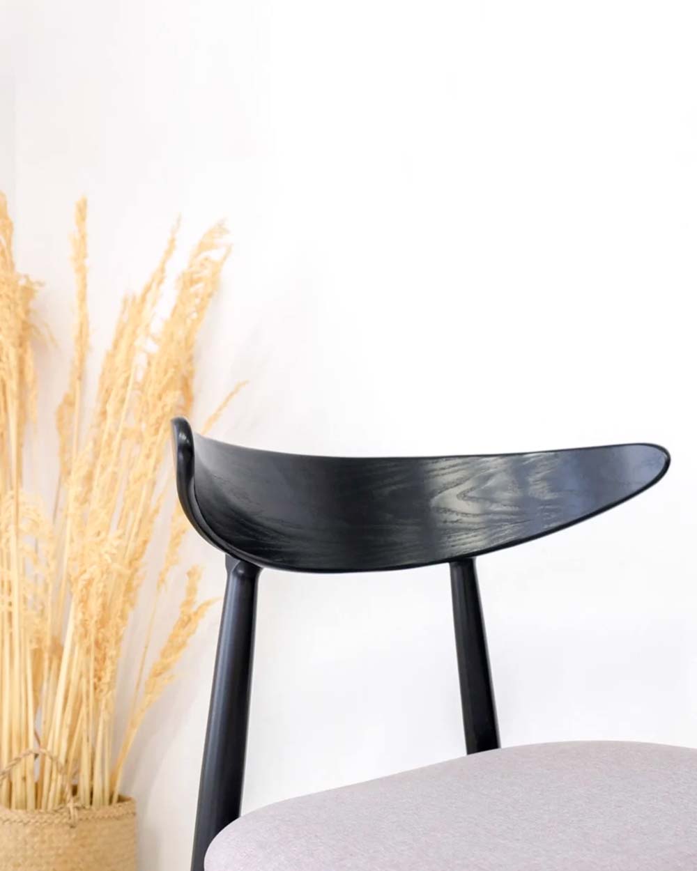 Ghế Gỗ Behe Đen 5